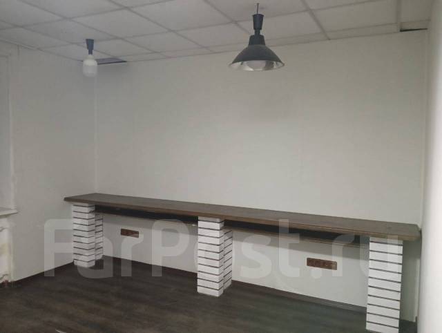 Помещение под офис, кабинет, магазин, слобода, улица русская 1, 18,0 кв ...