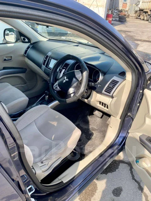 Mitsubishi Outlander. ��������, 4wd, 2.4 (170��.�.), ������, 174 000����. ��, ��� ��� ����
