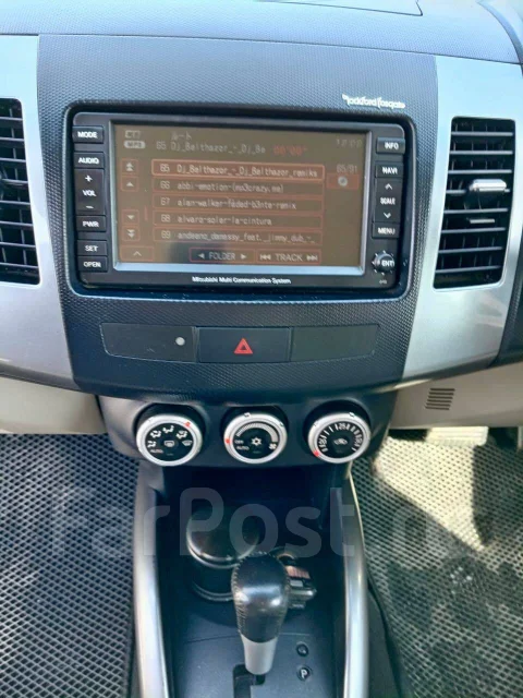 Mitsubishi Outlander. ��������, 4wd, 2.4 (170��.�.), ������, 174 000����. ��, ��� ��� ����