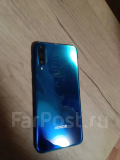 Honor 30i. �/�, 128 ��, �����, 4G LTE, Dual-SIM, NFC ����