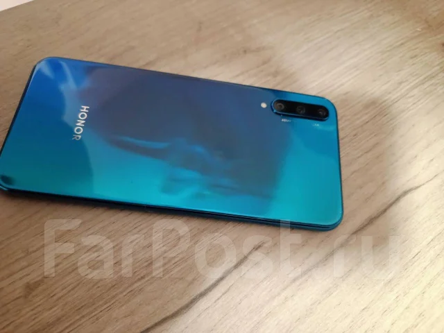Honor 30i. �/�, 128 ��, �����, 4G LTE, Dual-SIM, NFC ����