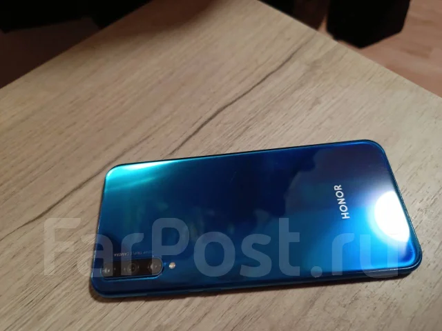 Honor 30i. �/�, 128 ��, �����, 4G LTE, Dual-SIM, NFC ����