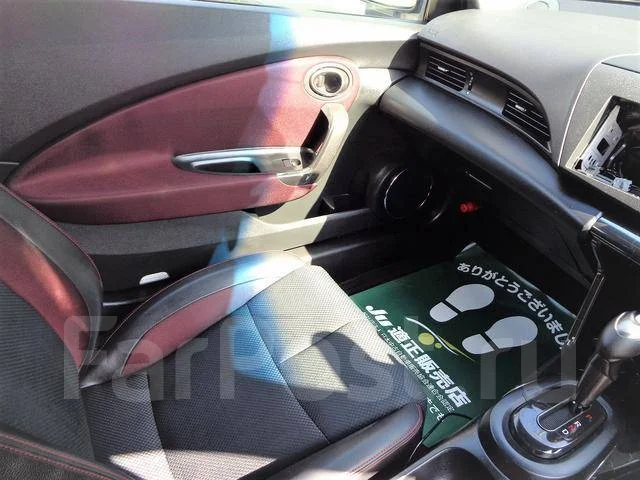 Honda CR-Z. ��������, ��������, 1.5 (114��.�.), ������, 76 000����. ��, �/�. ��� ����� �� ������������ ����