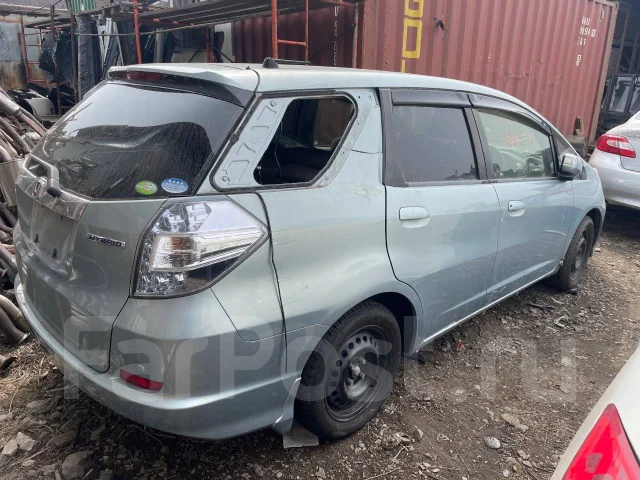 Honda Fit Shuttle. GP2, LDA ����