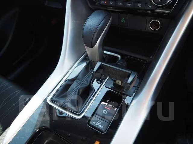 Mitsubishi Eclipse Cross. ��������, 4wd, 1.5 (150��.�.), ������, 25 000����. ��, �/�. ��� ����� �� ������������ ����