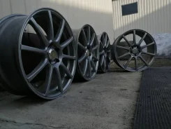 Advanti Vigoroso. 7.5x18", 5x100, ET50 ����