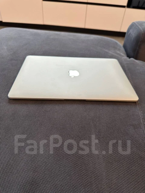 Apple MacBook Air 13 2018 MREA2. 13.3", 1,6����, ��� 8 ��, ���� 128���, WiFi: 1, Bluetooth: 1 ����