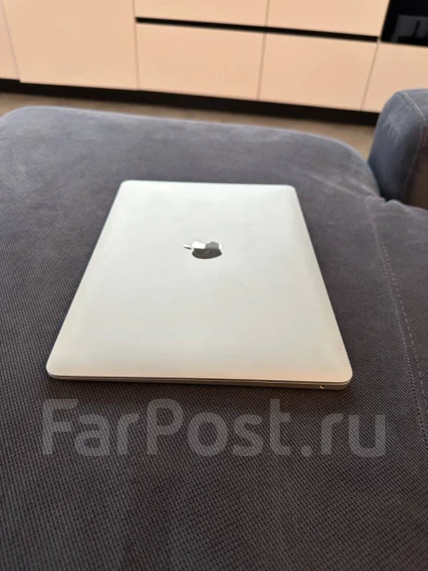 Apple MacBook Air 13 2018 MREA2. 13.3", 1,6����, ��� 8 ��, ���� 128���, WiFi: 1, Bluetooth: 1 ����