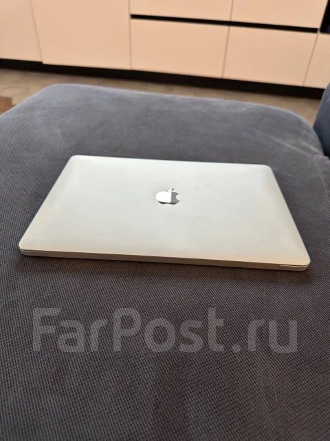 Apple MacBook Air 13 2018 MREA2. 13.3", 1,6����, ��� 8 ��, ���� 128���, WiFi: 1, Bluetooth: 1 ����