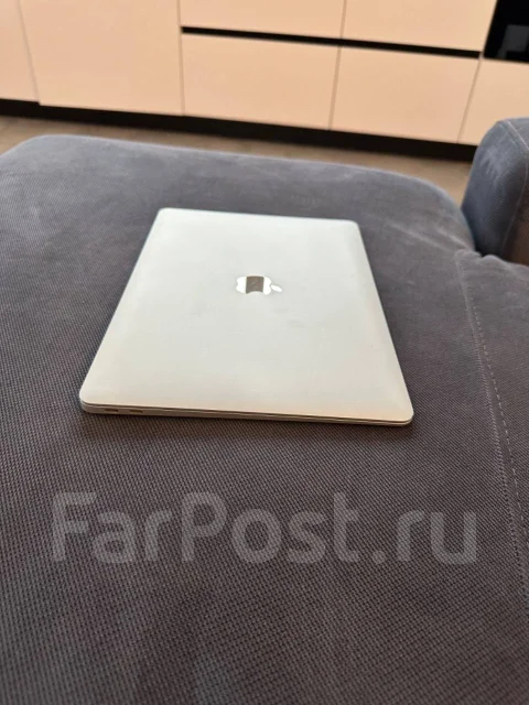 Apple MacBook Air 13 2018 MREA2. 13.3", 1,6����, ��� 8 ��, ���� 128���, WiFi: 1, Bluetooth: 1 ����