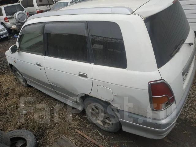 Daihatsu pyzar 1998