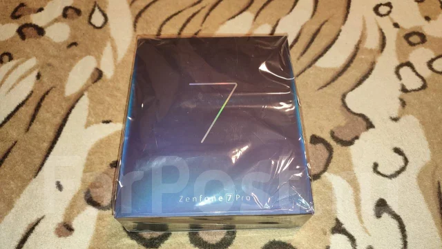 Asus ZenFone 7 Pro. �/�, 256 ��, ������, 3G, 4G LTE, 5G, Dual-SIM, NFC ����