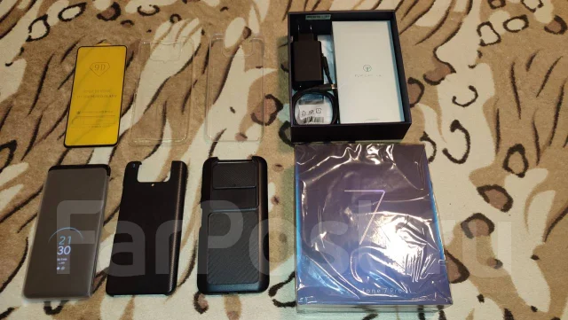 Asus ZenFone 7 Pro. �/�, 256 ��, ������, 3G, 4G LTE, 5G, Dual-SIM, NFC ����