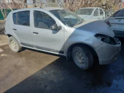 Renault Sandero. K7MF710 ����