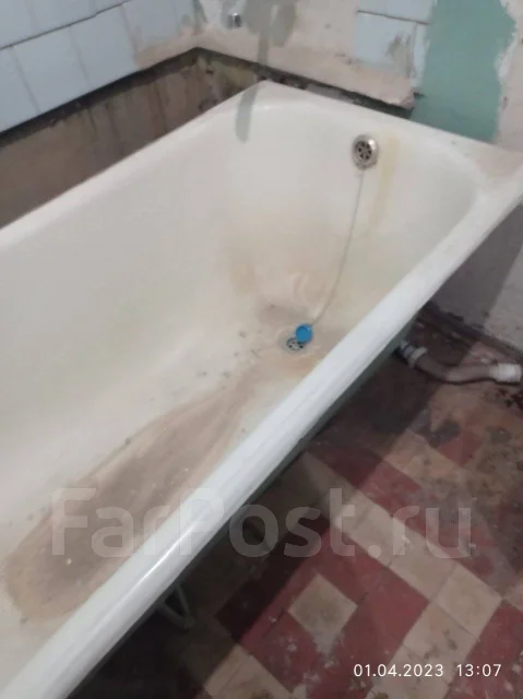 Продам старую чугунную ванну, в наличии. Цена: 3 000₽ в Хабаровске