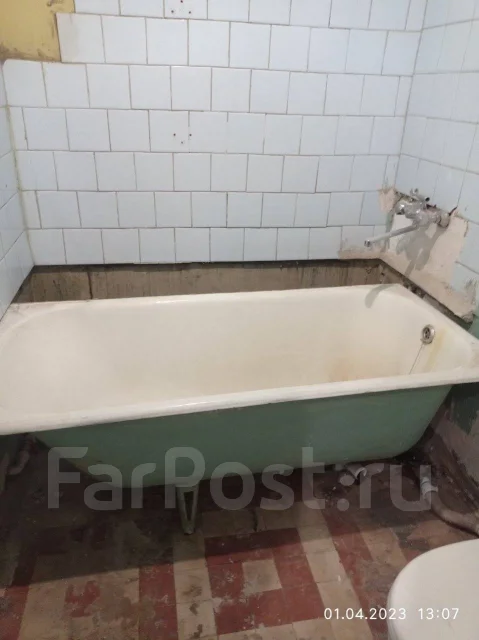Продам старую чугунную ванну, в наличии. Цена: 3 000₽ в Хабаровске