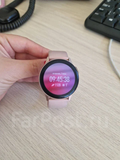Samsung Galaxy Watch Active2. NFC, IP68 ����