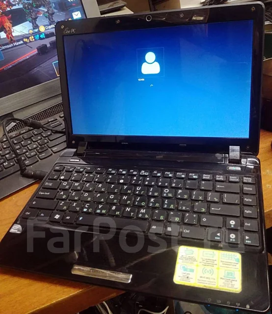 Asus Eee PC 1201HA. 12.1", ��� 2048 ��, ���� 250���, WiFi: 1, Bluetooth: 1 ����