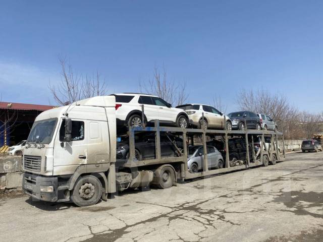 Владивосток автовозы стоят. Автовоз Владивосток. Городской автовоз. Автовоз из Владивостока. Автовоз Екатеринбург.