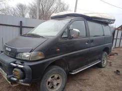 Mitsubishi Space Gear. ��������, 4wd, 2.4 (140��.�.), ������, 200 000����. �� ����