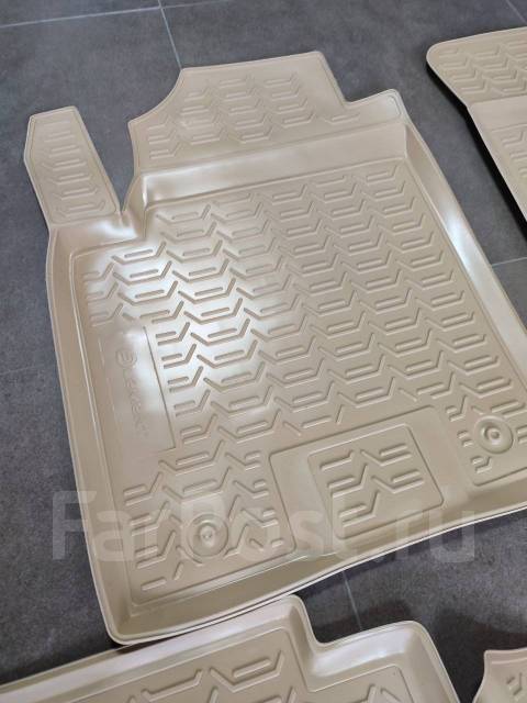 Коврики в салон из полиуретана для Nissan Patrol (2010->) бежевые ...