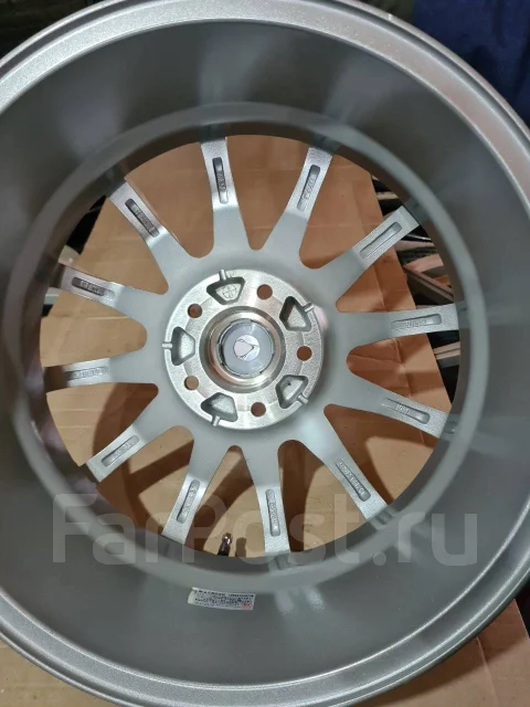 Vatrra. 7.0x17", 5x114.3, ET53, �� 73���. ����
