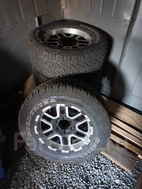 Продам комплект колёс с дисками, 17", 1 шт, 265 мм, 65 %, радиальный ...