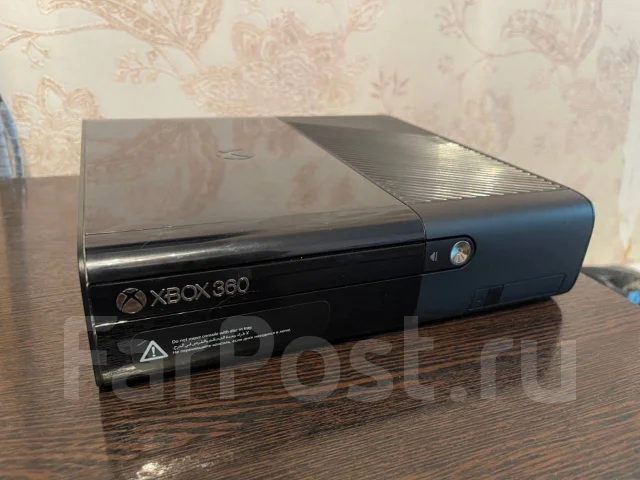 Microsoft Xbox 360 E ����