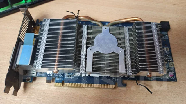Radeon HD 6790 ����