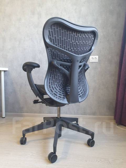 Компьютерное кресло herman miller