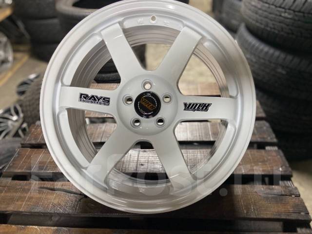 Спортивные литые диски Rays R17, 5*100, 8J, ET35, 17", 1 шт, 5x100, 73 ...