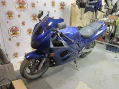 Suzuki RF 400R ����