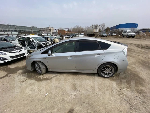 Toyota Prius. ZVW30, 2ZRFXE ����
