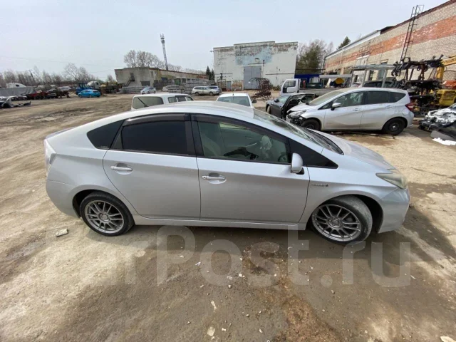 Toyota Prius. ZVW30, 2ZRFXE ����