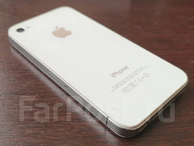 Apple iPhone 4s. �/�, 16 ��, �����, 3G, 4G LTE ����