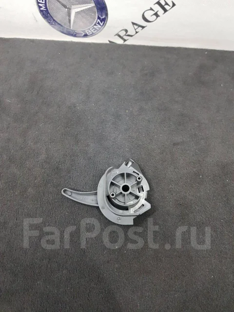 Как открыть капот мерседес w220