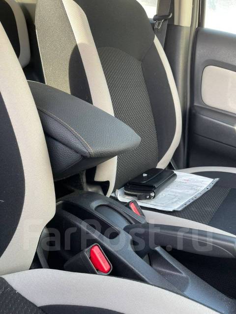 Подлокотник Nissan Note E-power 2016+ бардачок купить во Владивостоке ...