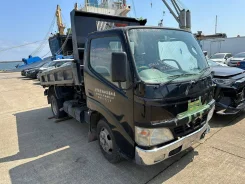Hino Dutro ����