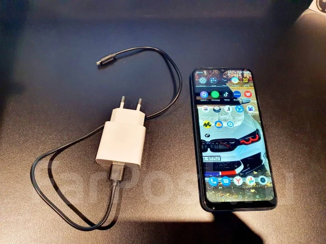 Realme C21Y. �/�, 32 ��, �����, 3G, 4G LTE, Dual-SIM, ����������, NFC ����
