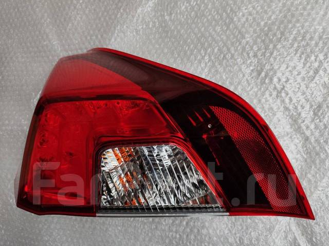 Стоп сигнал правый, оригинал Stanley W16-96G, Honda Fit GP, GK купить ...