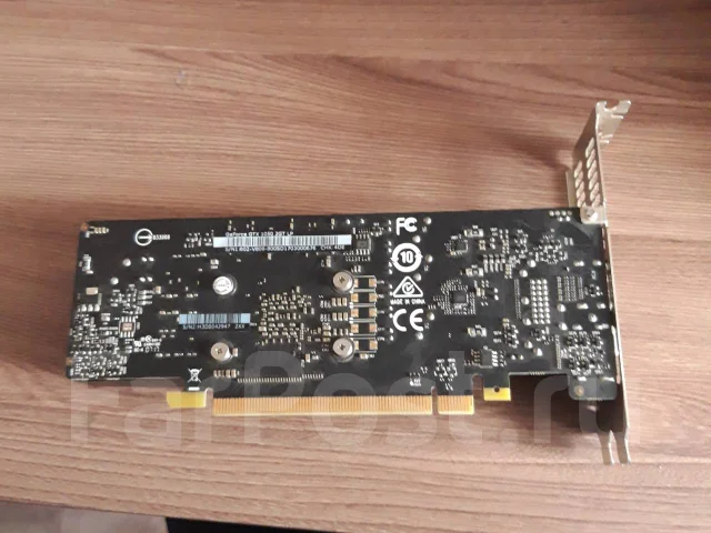 GeForce GTX 1050 ����
