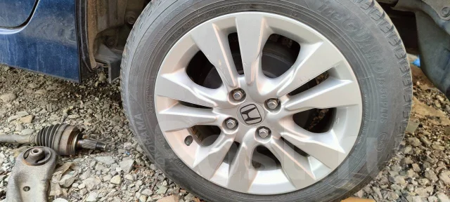 Honda. x15", 4x100 ����