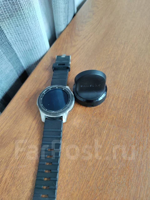 Samsung Galaxy Watch. GPS, NFC, IP68 ����