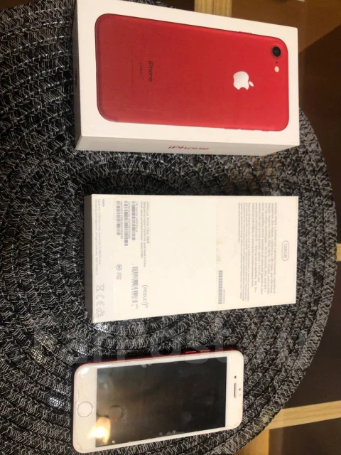 Apple iPhone 7. �/�, 128 ��, �������, 3G, 4G LTE ����