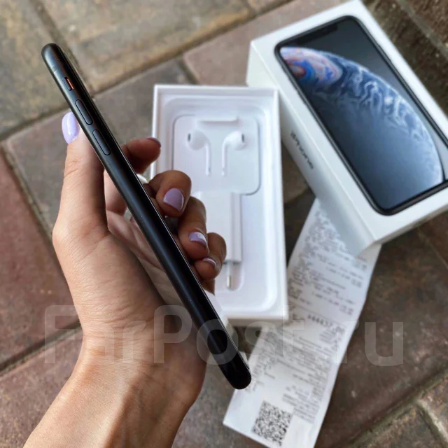 Apple iPhone Xr. �/�, 64 ��, ������, 3G, 4G LTE, NFC ����