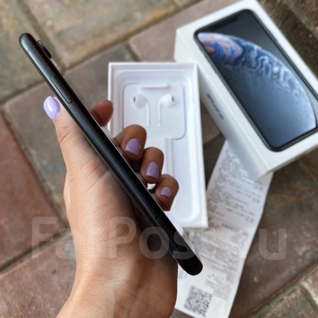 Apple iPhone Xr. �/�, 64 ��, ������, 3G, 4G LTE, NFC ����