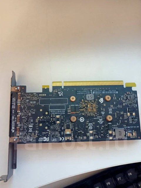 RTX T400 ����