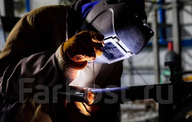 Сварщик 4 разряда. Сварщик ручной дуговой сварки. Пенсия электросварщика ручной сварки. Пенсия электросварщика ручной сварки. Сварщик 4 разряда.
