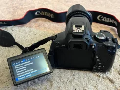 Canon EOS 650D Kit ����
