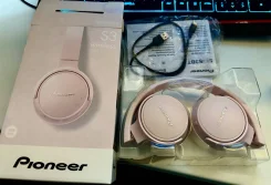 Pioneer SE-S3BT ����
